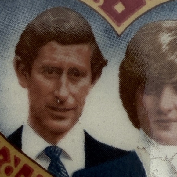 Vintage Prince Charles and Princess Diana Collector Wedding Plate - Picture 7 of 9